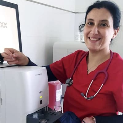 Laly Iglesias López - Veterinaria especialista en Pequeños Animales